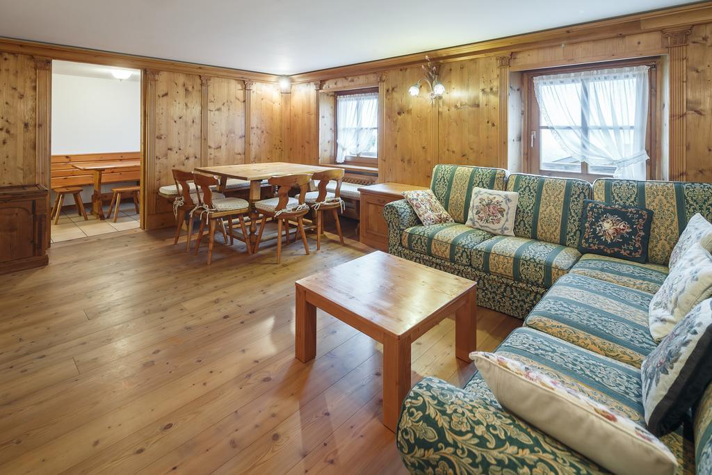 Villa Lacedel - Stayincortina コルティーナ・ダンペッツォ 部屋 写真